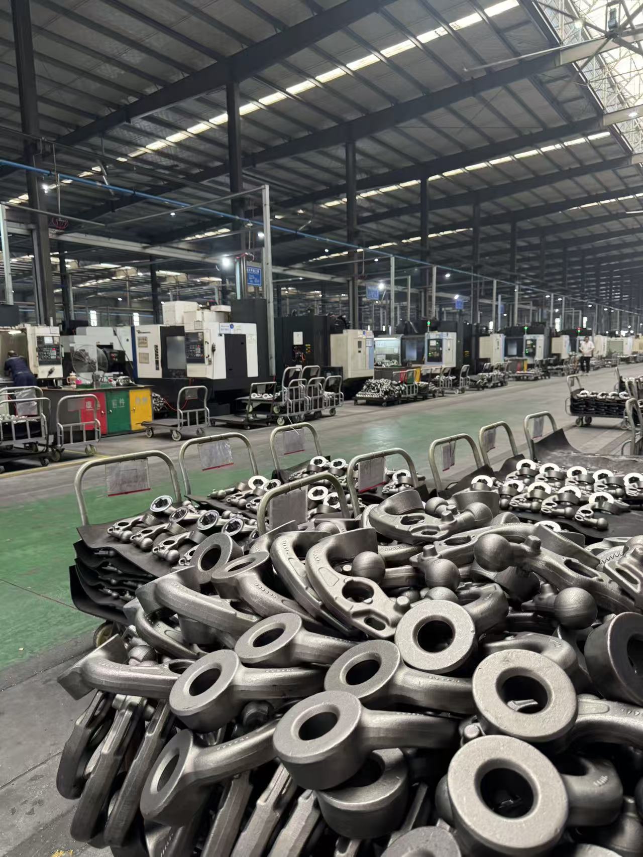 Revelando la artesanía y la innovación detrás del proceso de fabricación de piezas fundidas